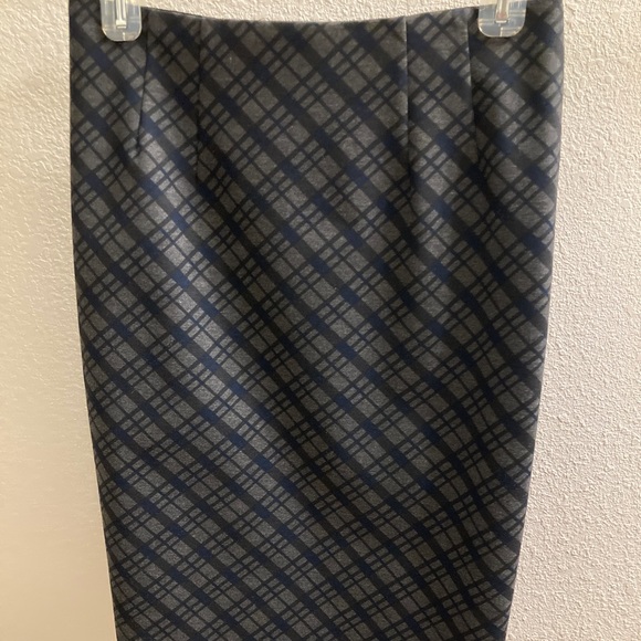Amanda & Chelsea Plaid Gray/Blue Pencil Skirt - Picture 2 of 6